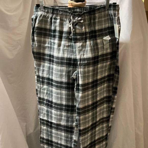 Croft and barrow classic flannel sleep pants - Picture 1 of 6